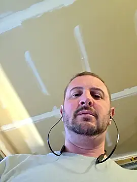 Snapshot of MrMechanic38 chatting on 8, 3, 2026 MrMechanic38 online show from 8, 3, 2026