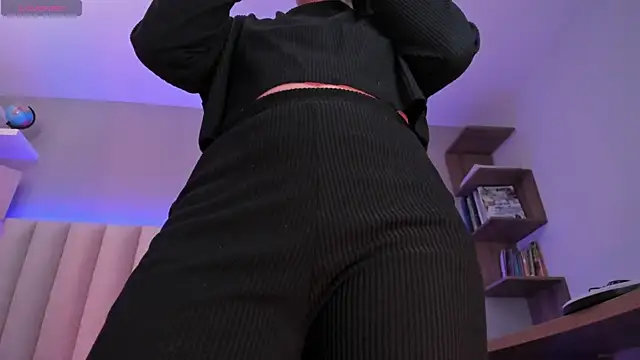 Megan mooree  online show from 22, 2, 2025