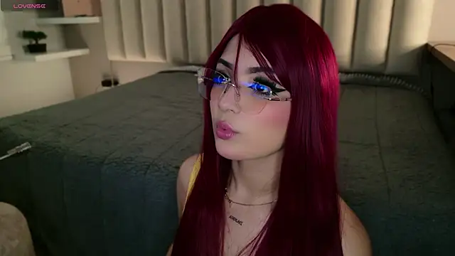 Megan mooree  online show from 26, 9, 2025