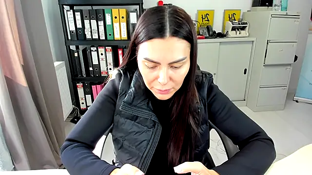 kilenyapatrice online show from 11, 10, 2025