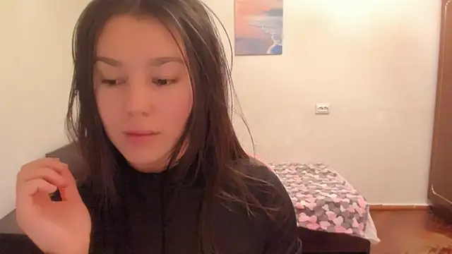 Snapshot of LunaXmii chatting on 28, 2, 2025 LunaXmii online show from 28, 2, 2025