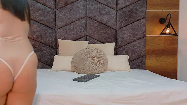 JaylaScott   online show from 5, 12, 2025