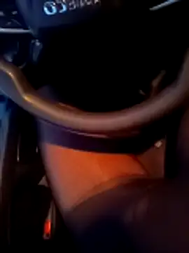 Snapshot of Sina36split chatting on 19, 11, 2025 Sina36split online show from 19, 11, 2025