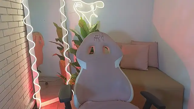 Snapshot of hina_tay chatting on 7, 12, 2024 hina tay online show from 7, 12, 2024