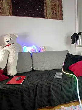 crazyrabbits online show from 18, 2, 2025