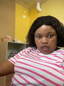 Curveysinaa online show from 7, 3, 2025