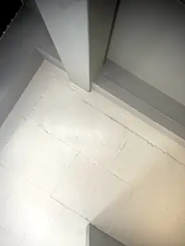 Curveysinaa online show from 4, 11, 2025