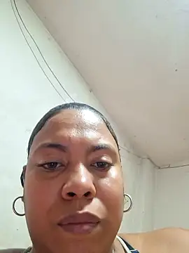 Snapshot of sexypaula-latina4u chatting on 9, 1, 2025 sexypaula-latina4u online show from 9, 1, 2025