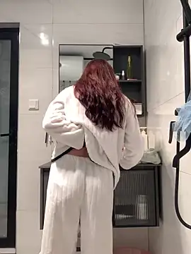 Aimeil online show from 9, 3, 2025