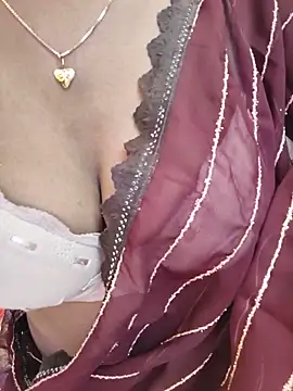 Snapshot of beby_girLL chatting on 8, 6, 2026 beby girLL online show from 8, 6, 2026