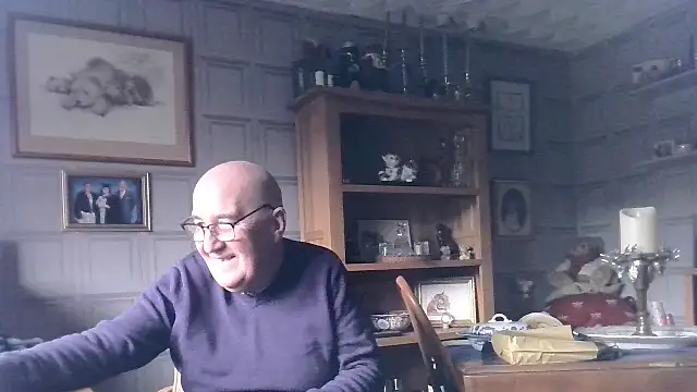 Adamdaddybear online show from 21, 1, 2025