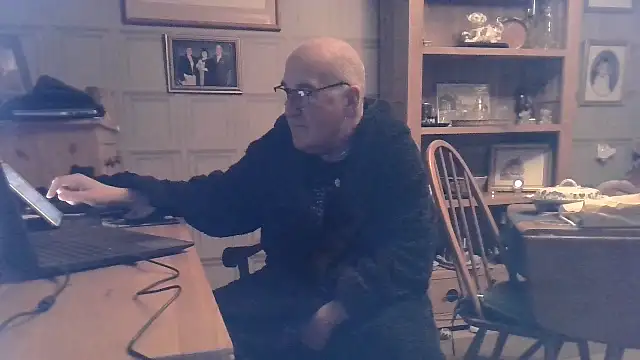 Adamdaddybear online show from 1, 2, 2025