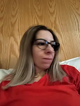 Snapshot of SukyGirl chatting on 9, 1, 2025 SukyGirl online show from 9, 1, 2025