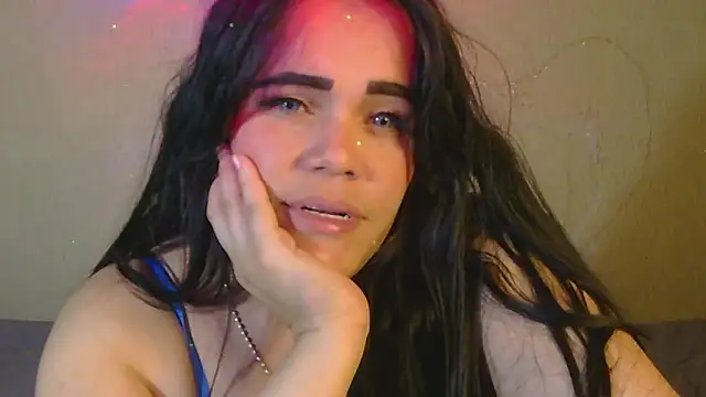 Snapshot of blue_angel33 chatting on 27, 12, 2024 blue angel33 online show from 27, 12, 2024