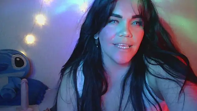Snapshot of blue_angel33 chatting on 18, 1, 2025 blue angel33 online show from 18, 1, 2025