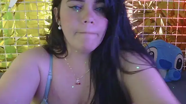 Snapshot of blue_angel33 chatting on 17, 2, 2025 blue angel33 online show from 17, 2, 2025