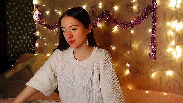Snapshot of fluffy_kitty_ chatting on 5, 3, 2025 fluffy kitty online show from 5, 3, 2025