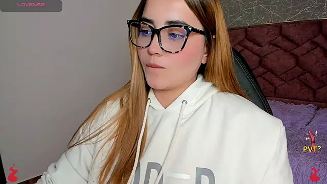 Snapshot of Lucia_star__ chatting on 21, 1, 2025 Lucia star online show from 21, 1, 2025