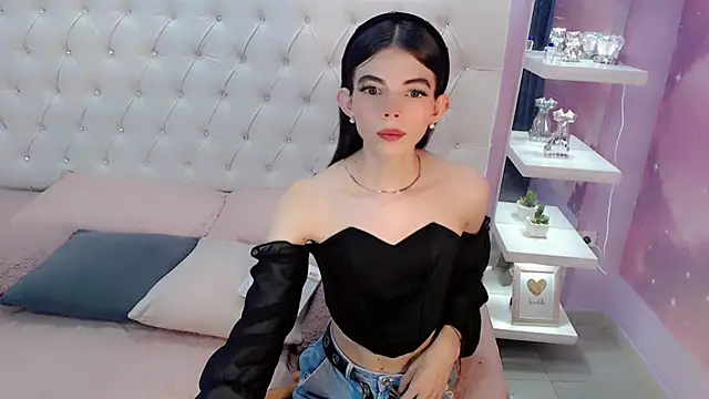 Snapshot of CuteAri chatting on 14, 12, 2024 CuteAri online show from 14, 12, 2024