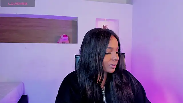 IvyBliss8 online show from 8, 3, 2025