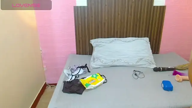 Angelica Blue online show from 28, 9, 2025