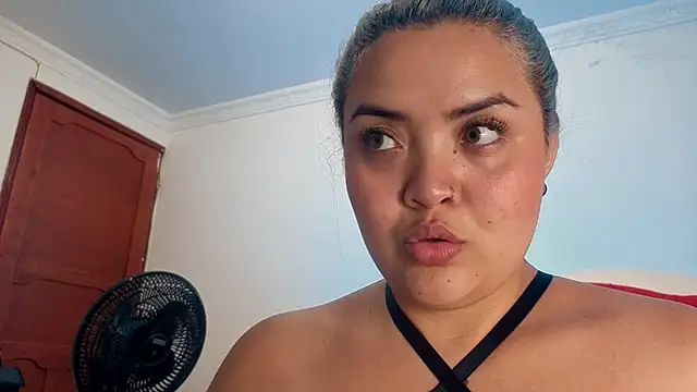 Snapshot of Agatha_humidity chatting on 15, 7, 2026 Agatha humidity online show from 15, 7, 2026