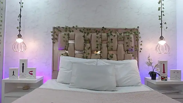 GigiVolkova online show from 12, 9, 2025