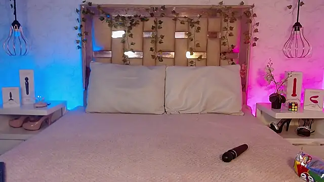 GigiVolkova online show from 15, 12, 2025