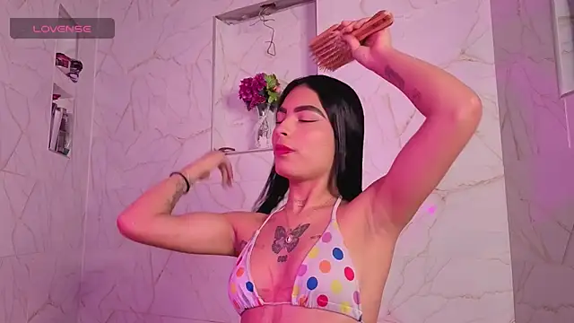 Snapshot of Dolcee_zoe chatting on 22, 11, 2025 Dolcee zoe online show from 22, 11, 2025