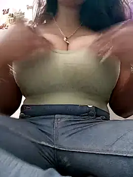 cute-mahek online show from 13, 2, 2025