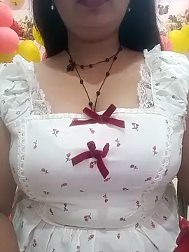 Snapshot of cute-mahek chatting on 7, 5, 2026 cute-mahek online show from 7, 5, 2026