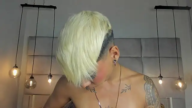 MiaMorgan  online show from 23, 1, 2025