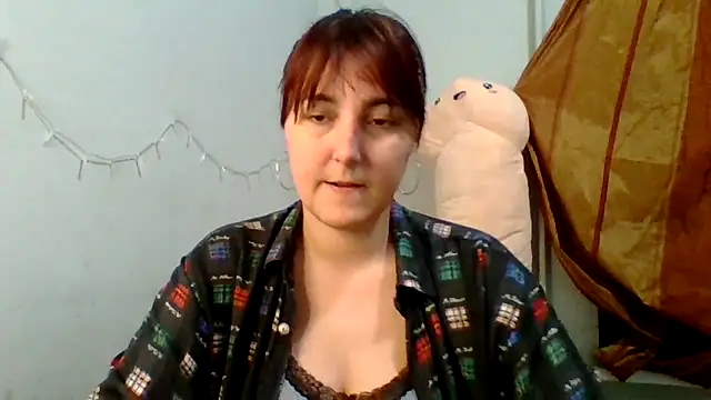 Snapshot of MiaStika chatting on 28, 9, 2025 MiaStika online show from 28, 9, 2025