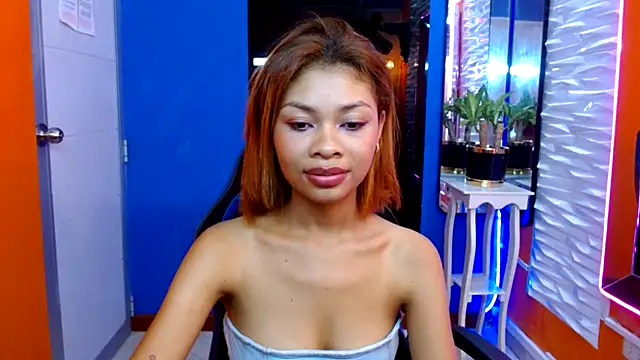 Perla prg online show from 8, 3, 2025