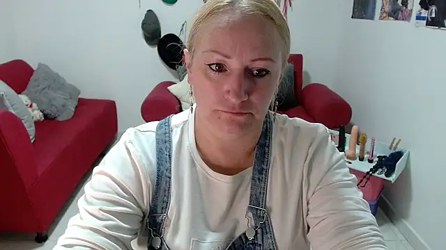 emperabigbootybigass online show from 15, 1, 2026