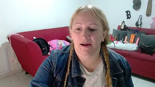 Snapshot of emperabigbootybigass chatting on 13, 2, 2026 emperabigbootybigass online show from 13, 2, 2026