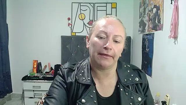 Snapshot of emperabigbootybigass chatting on 22, 5, 2026 emperabigbootybigass online show from 22, 5, 2026