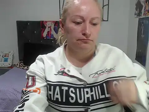 Snapshot of emperabigbootybigass chatting on 22, 6, 2026 emperabigbootybigass online show from 22, 6, 2026