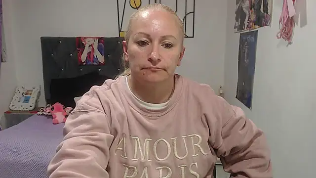 Snapshot of emperabigbootybigass chatting on 8, 7, 2026 emperabigbootybigass online show from 8, 7, 2026
