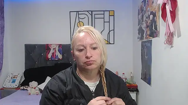 Snapshot of emperabigbootybigass chatting on 9, 7, 2026 emperabigbootybigass online show from 9, 7, 2026