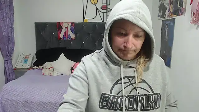 Snapshot of emperabigbootybigass chatting on 14, 7, 2026 emperabigbootybigass online show from 14, 7, 2026