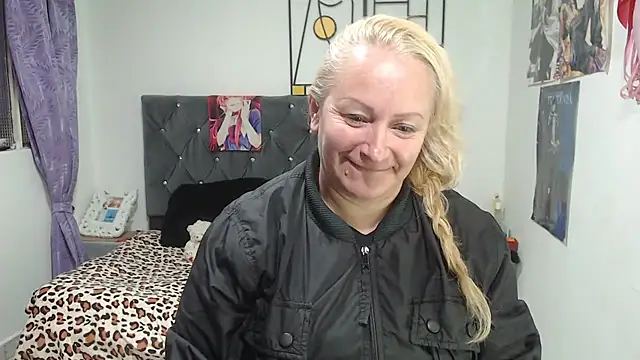 Snapshot of emperabigbootybigass chatting on 16, 7, 2026 emperabigbootybigass online show from 16, 7, 2026