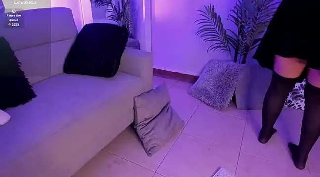 Manu Velez online show from 17, 12, 2024