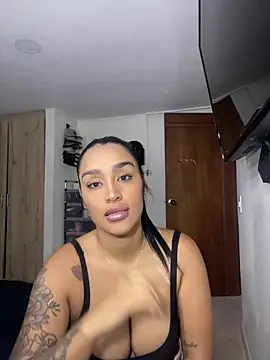Snapshot of KatalinnaBrown chatting on 24, 7, 2026 KatalinnaBrown online show from 24, 7, 2026