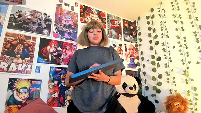 miku katsuragi online show from 19, 12, 2024