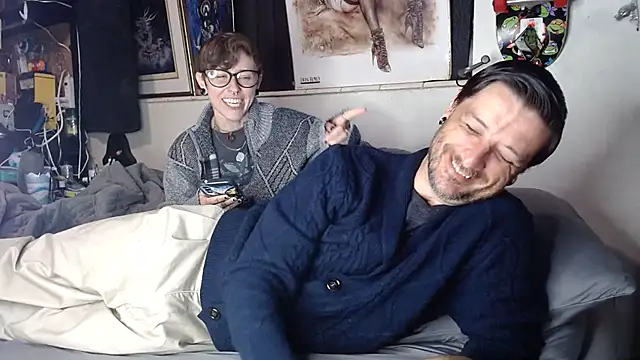 Snapshot of titclitcmndr chatting on 2, 2, 2025 titclitcmndr online show from 2, 2, 2025