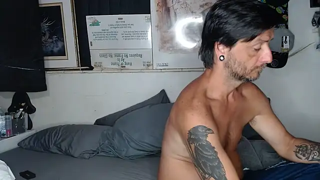 Snapshot of titclitcmndr chatting on 12, 2, 2025 titclitcmndr online show from 12, 2, 2025