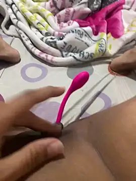 ANYLU19 online show from 19, 1, 2025