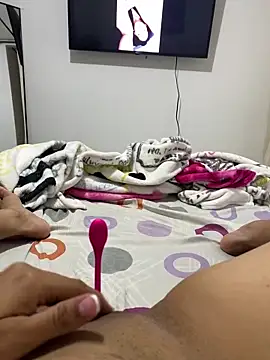 ANYLU19 online show from 20, 2, 2025