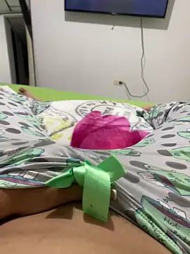 ANYLU19 online show from 6, 11, 2025